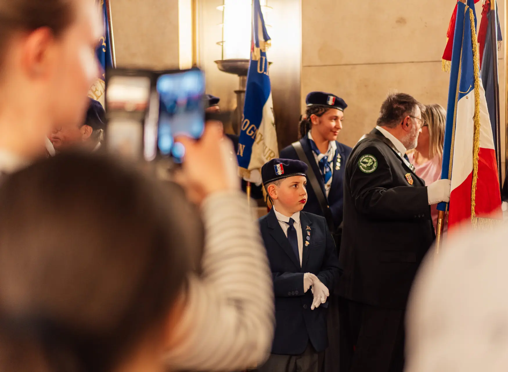 24 avril 2026 - Avant la cérémonie de la Flamme de la Nation sous l'Arc de Triomphe - Paris — Photos Virginie Douay